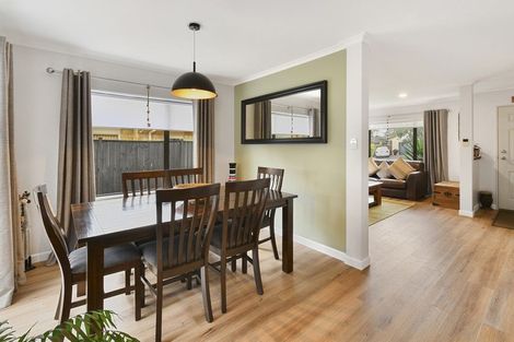 Photo of property in 41 Croftview Road, Wattle Downs, Auckland, 2103