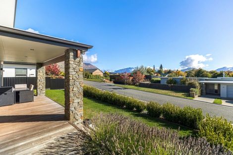 Photo of property in 7 Daniels Terrace, Wanaka, 9305