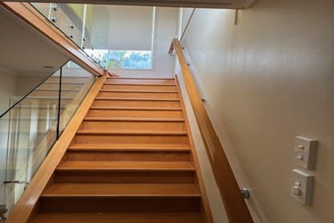 Photo of property in 210 Clovelly Road, Bucklands Beach, Auckland, 2012