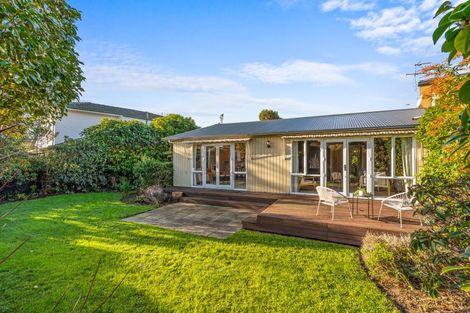 Photo of property in 20 Highfield Place, Avonhead, Christchurch, 8042