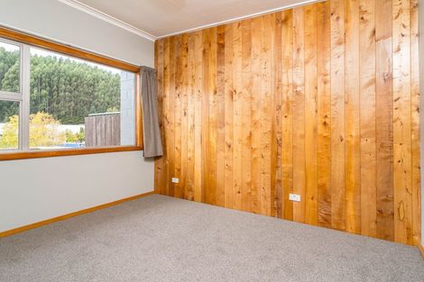 Photo of property in 186 Kaikorai Valley Road, Bradford, Dunedin, 9011