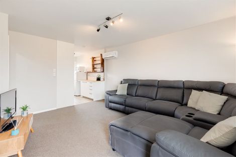 Photo of property in 2/12 North Avon Road, Richmond, Christchurch, 8013