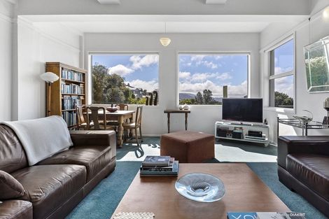 Photo of property in 2 Brooklyn Terrace, Brooklyn, Wellington, 6021