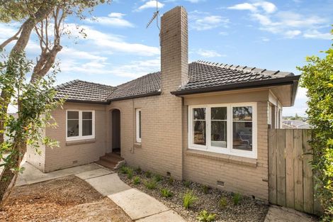 Photo of property in 1/46 West Coast Road, Glen Eden, Auckland, 0602