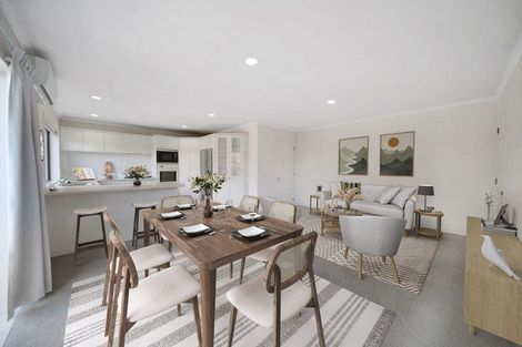 Photo of property in 170 Botany Road, Botany Downs, Auckland, 2010