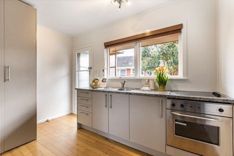 Photo of property in 3/236 Lake Road, Hauraki, Auckland, 0622