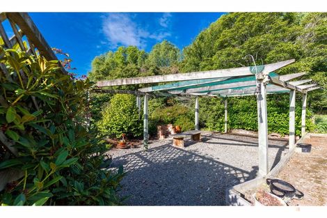 Photo of property in 84 Timaru Road, Waimate, 7924