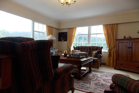 Photo of property in 15 Doris Gordon Crescent, Crofton Downs, Wellington, 6035