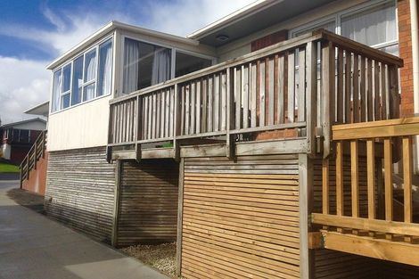 Photo of property in 12b Bellcroft Place, Belmont, Auckland, 0622