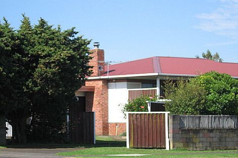 Photo of property in 83 Reeves Road, Pakuranga, Auckland, 2010