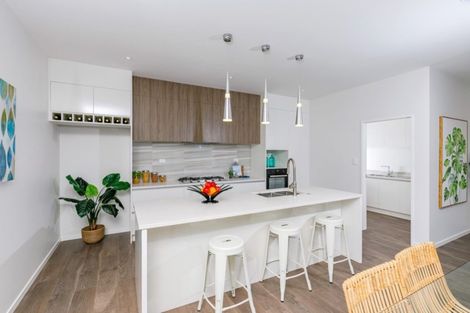 Photo of property in 42 Schoolside Road, Kumeu, 0810