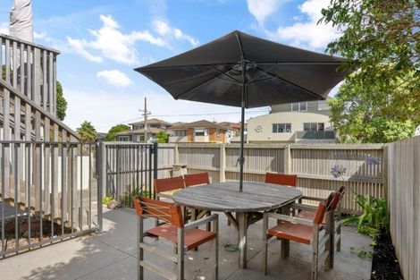 Photo of property in 11 Sutherland Avenue, Mount Maunganui, 3116