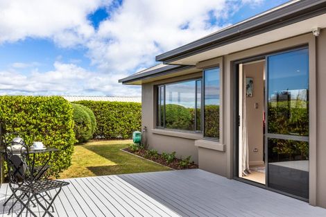 Photo of property in 14 Birchwood Lane, Hilltop, Taupo, 3330