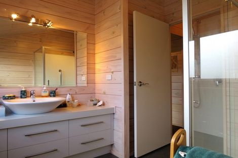 Photo of property in 62 Mary-ellen Place, Coromandel, 3506