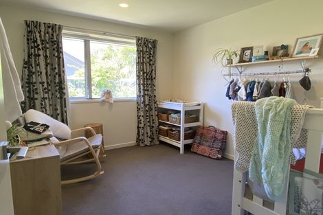 Photo of property in 42 Sylvan Street, Lake Hayes, Queenstown, 9304