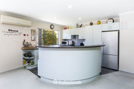 Photo of property in 8 Carlow Grove, Birchville, Upper Hutt, 5018