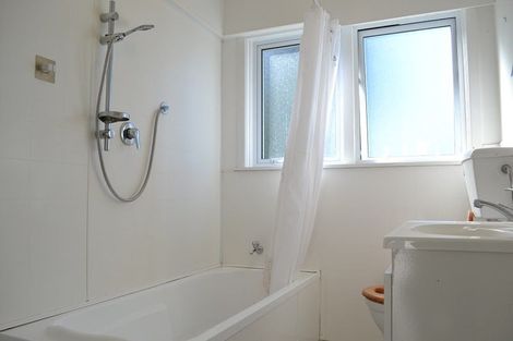 Photo of property in 2 Saville Row, Johnsonville, Wellington, 6037