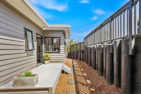 Photo of property in 50 Garton Drive, Massey, Auckland, 0614