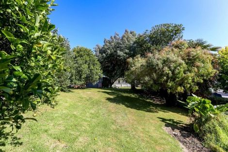 Photo of property in 35 Breakwater Road, Moturoa, New Plymouth, 4310
