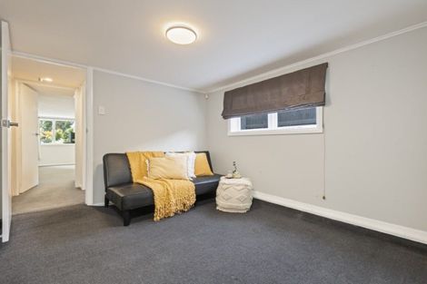 Photo of property in 6 Hughes Avenue, Hokowhitu, Palmerston North, 4410