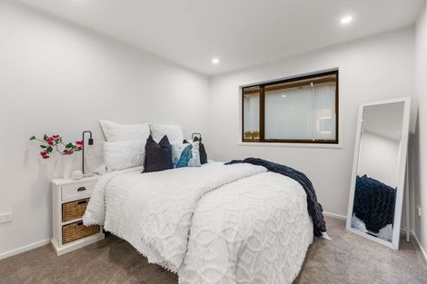 Photo of property in 4/14 Roland Hill, Glen Eden, Auckland, 0602