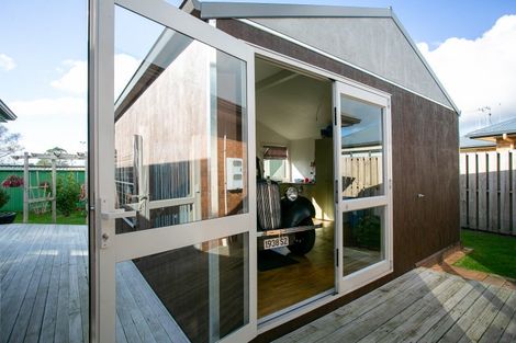 Photo of property in 16a Abergeldie Way, Cambridge, 3434