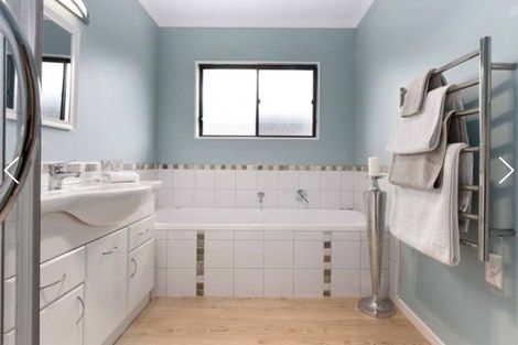 Photo of property in 7 Webb Place, Taradale, Napier, 4112