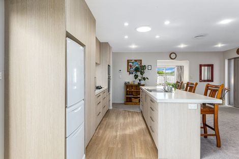 Photo of property in 25 Kahurangi Heights, Aotea, Porirua, 5024