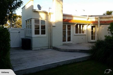 Photo of property in 60 Old Lake Road, Narrow Neck, Auckland, 0624