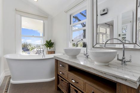 Photo of property in 291 North Road, Clevedon, Papakura, 2582