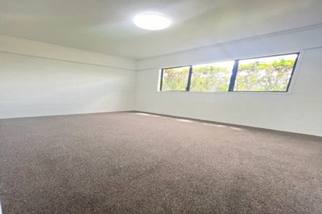 Photo of property in 34 Charles Dickens Drive, Mellons Bay, Auckland, 2014