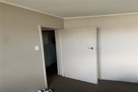 Photo of property in 3/152 Lincoln Road, Henderson, Auckland, 0610