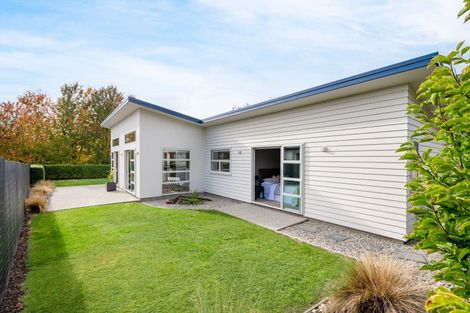 Photo of property in 10 Kelliher Drive, Wanaka, 9305