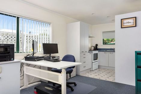 Photo of property in 15 Cheeseman Road, Inner Kaiti, Gisborne, 4010