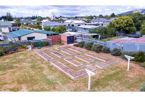 Photo of property in 43 Rhodes Street, Waimate, 7924