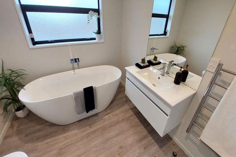 Photo of property in 1 Ella Street, Rolleston, 7614