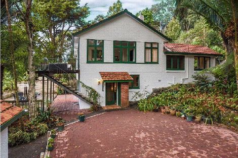 Photo of property in 23 Wood Bay Road, Titirangi, Auckland, 0604