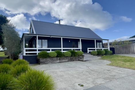 Photo of property in 102 Karaka Place, Matarangi, Whitianga, 3592