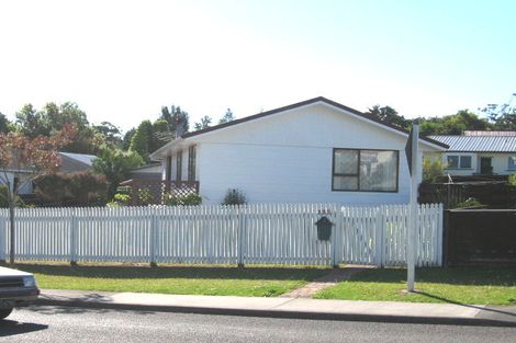 Photo of property in 130 Moire Road, West Harbour, Auckland, 0618