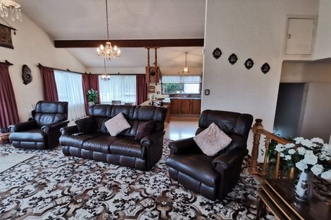 Photo of property in 15 Bickerstaffe Road, Maungaturoto, 0520