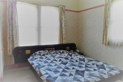 Photo of property in 27 High Street, Hawarden, 7385