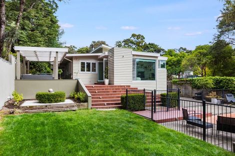 Photo of property in 41 Chatsworth Road, Silverstream, Upper Hutt, 5019