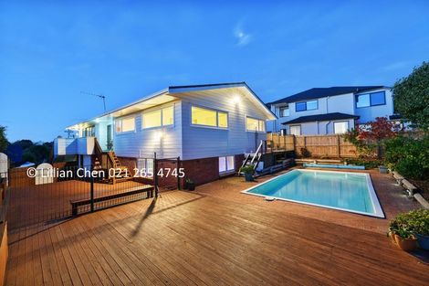 Photo of property in 18 Gregory Place, Mount Roskill, Auckland, 1041