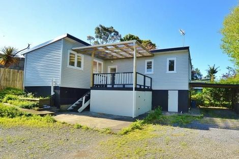 Photo of property in 162 Edmonton Road, Te Atatu South, Auckland, 0610