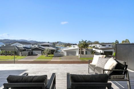 Photo of property in 6 Ian Hopper Way, Pauanui, 3579
