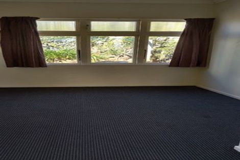 Photo of property in 38 Bassett Road, Johnsonville, Wellington, 6037