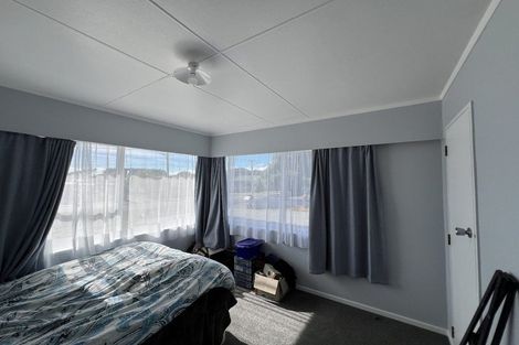 Photo of property in 41 Toi Street, Otaki Beach, Otaki, 5512