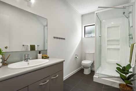 Photo of property in 24 Rosemary Avenue, Forrest Hill, Auckland, 0620