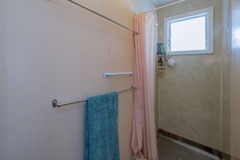 Photo of property in 137 Bartholomew Road, Levin, 5510