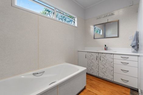 Photo of property in 5 Macfarlane Street, Kawakawa, 0210